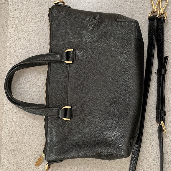 MICHAEL KORS Black Leather Purse. EUC. Discounted shipping! - Picture 15 of 16